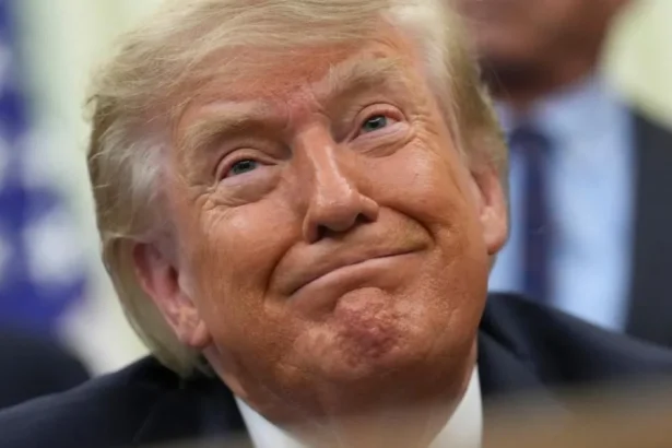 Trump ich vítal s otvorenou náručou. Teraz belošskí Juhoafričania čelia vyhosteniu