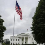 Trump naznačil, že by v priestoroch tlačovej miestnosti Bieleho domu mohol byť bazén