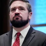 Trumpov spojenec končí vo vedení FBI, po roku sa vracia k rodine