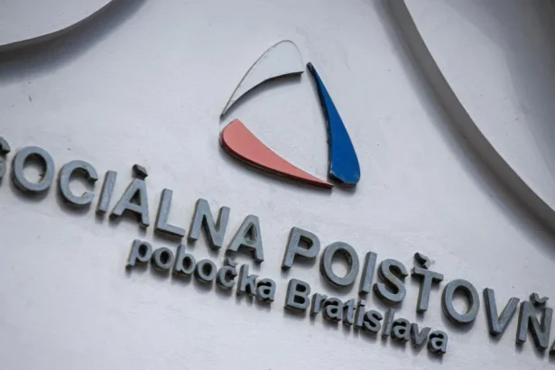 V prípade, ak dôjde k zastaveniu mzdy zo strany firmy
