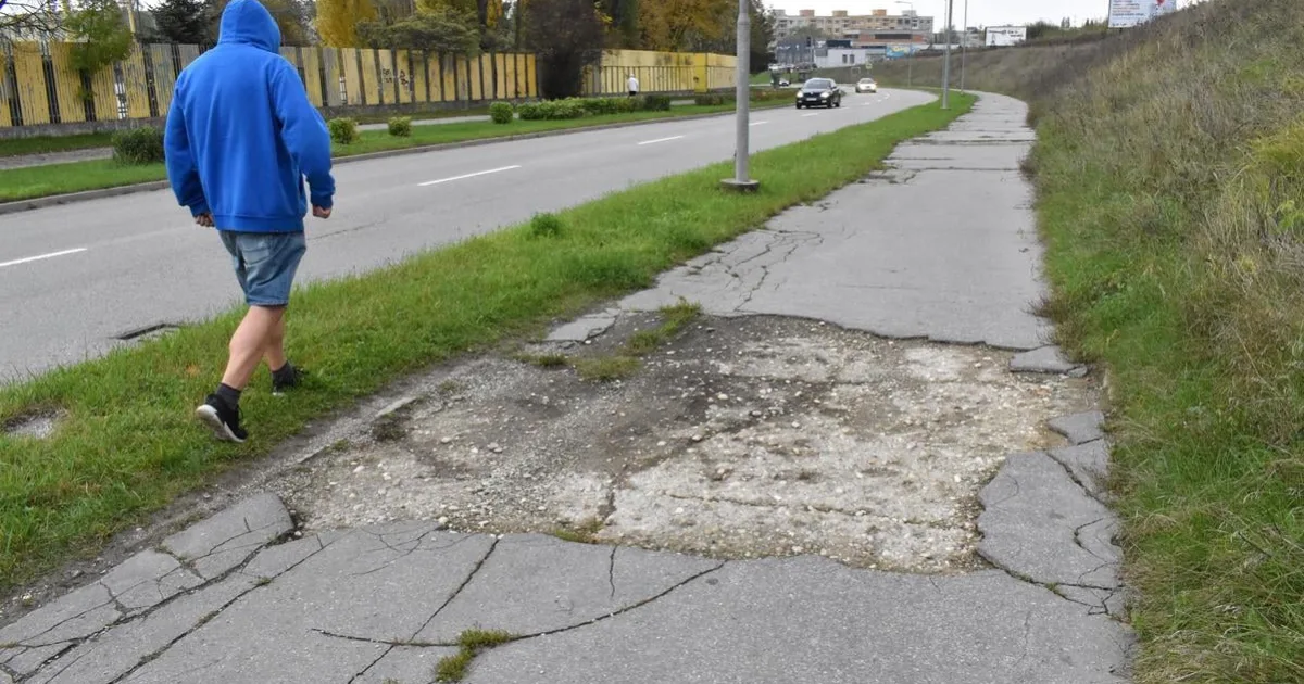 V Snine odštartovala tretia fáza obnovy chodníkov, investícia takmer 600-tisíc eur