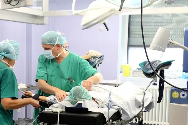 Varšava spustila automat na vydávanie abortívnych tabletiek