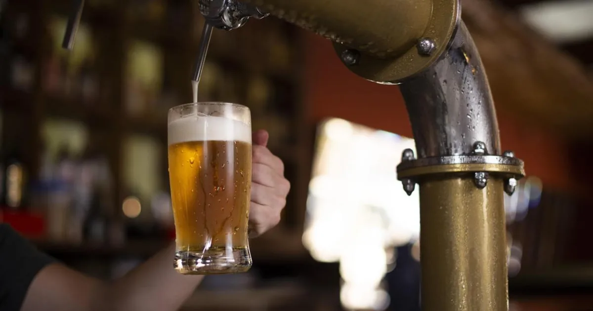Výčapy bojujú o prežitie, mladí zostávajú doma a pivo si čapujú sami