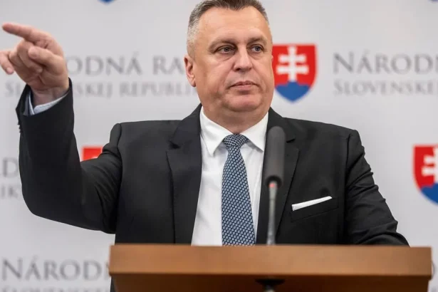 Andrej Danko: z temného rytiera sa hrdina nestal