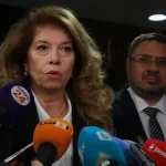 Bulharsko rozhodne o prezidentovi v druhom kole po tesnom súboji kandidátov