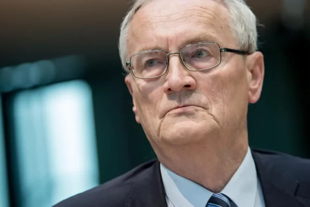 Bývalý šéf nemeckej rozviedky mal tajné kontakty, údajne nie s Rusmi