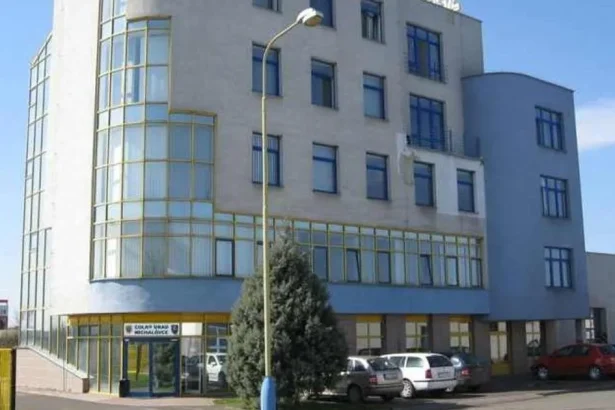 Colní kontrolóri z východu dostali trest za podplácanie, referent za prijatie úplatku