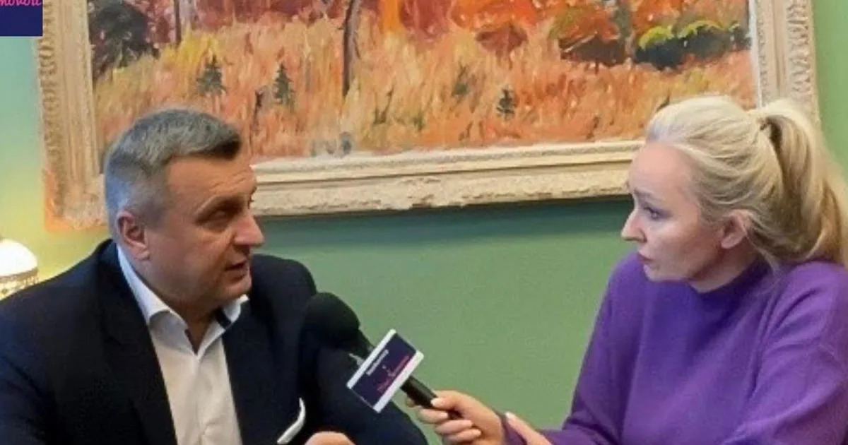 Danko prezradil, že SNS platila Šramovú. Sťažuje sa na korupciu v dezinformačnej scéne