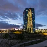 Deficit Francúzska otriasol trhmi. Nervozita môže zasiahnuť aj Slovensko
