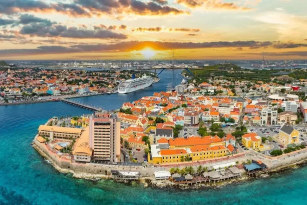 Farebné domy na Curaçao: guvernér mal bizarný problém
