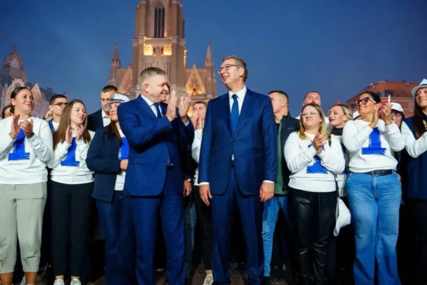 Ficove lásky a drahokamy: príbeh plný vášne a luxusu
