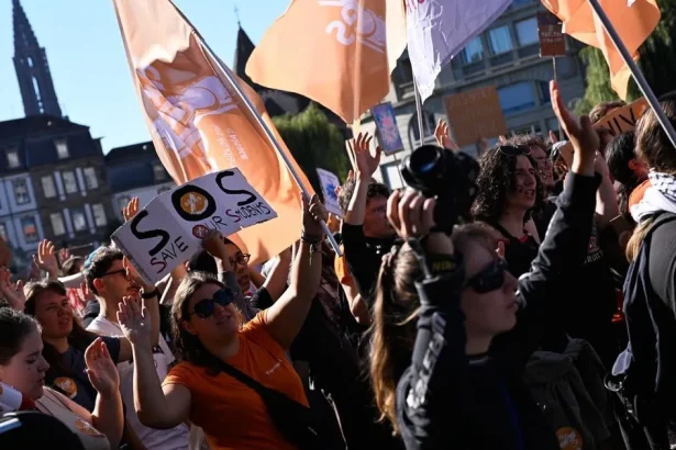 Francúzske protesty podporili aj odborové zväzy