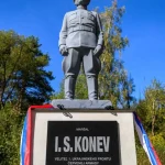 Huliak konšpiruje o Adolfovi Snehuliakovi a záhada Konevovej sochy