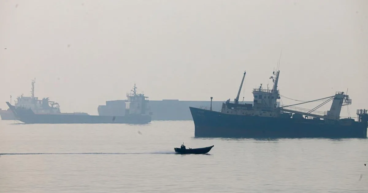 Iránske sily zaútočili na ropný tanker v Hormuzskom prielive