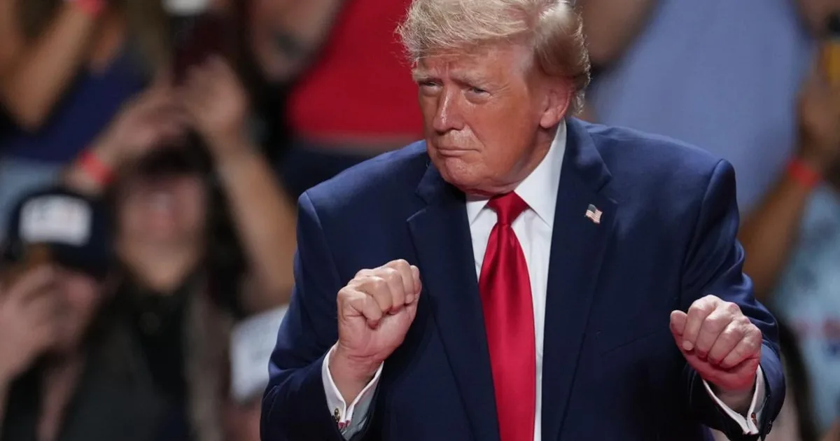 Kráľ Ameriky je nahý a Fico sa preto hnevá na celý svet