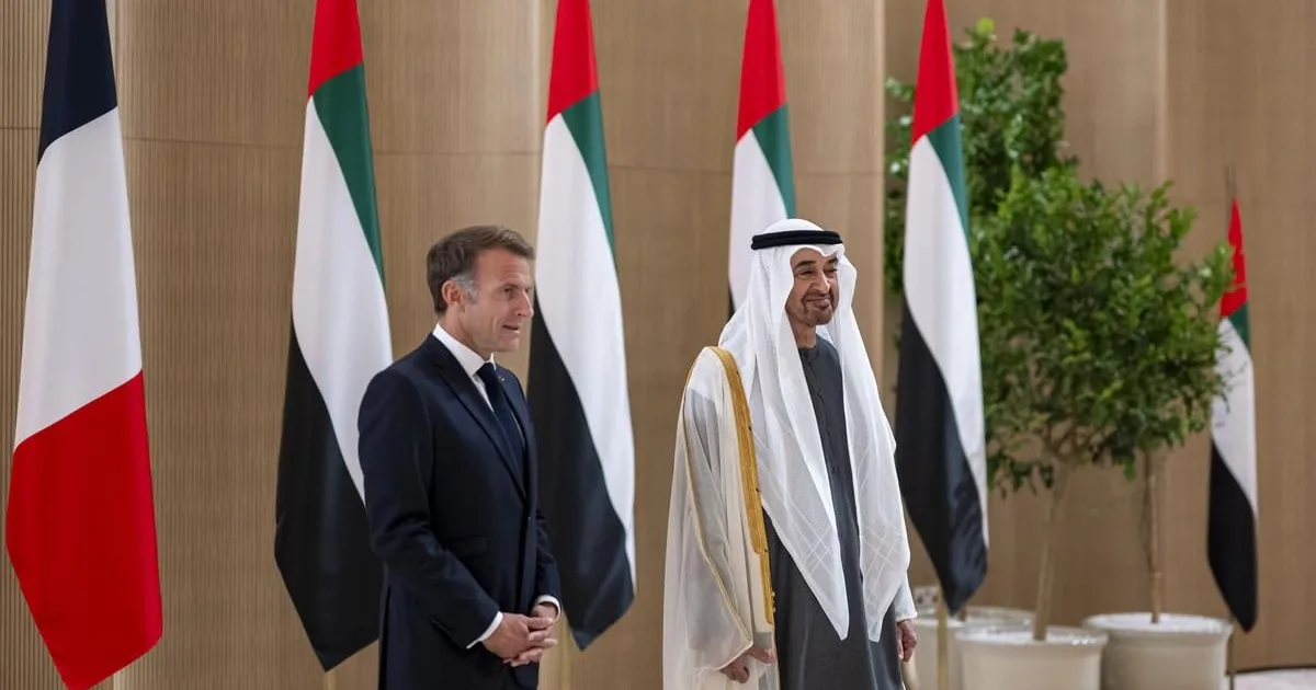 Macron zabezpečil dodatočné dodávky zbraní pre Ukrajinu