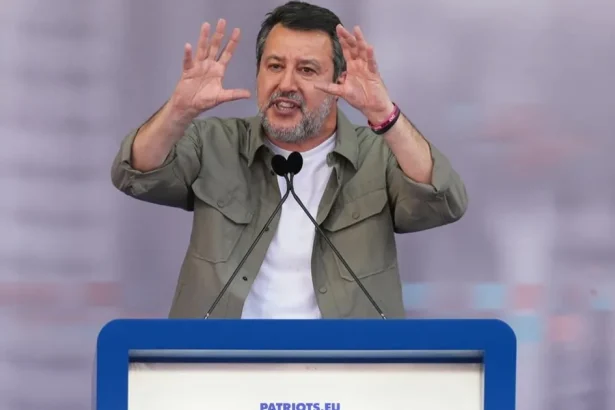 Matteo Salvini zostáva na čele strany Liga aj po voľbách