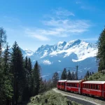 Medzi palmami a Alpami: Bernina Express je jedným z najkrajších vlakov Európy
