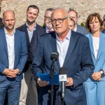 Mikloško podporuje Valla, Karas nikoho a Majerský váha. KDH sa sústreďuje na poslancov
