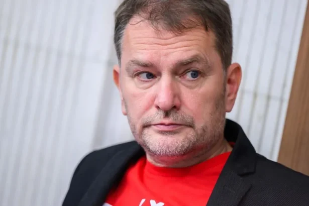 Minister vnútra Šutaj Eštok obvinil opozičného lídra Matoviča