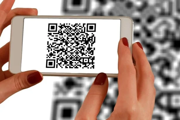 Možnosti využitia QR platby v praxi a výhody bezhotovostného platenia