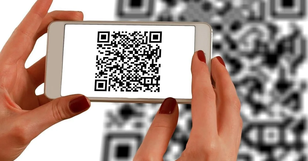 Možnosti využitia QR platby v praxi a výhody bezhotovostného platenia