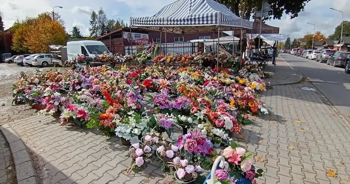 Nákupná turistika pri Poľsku prekvitá, autá stoja v kolónach