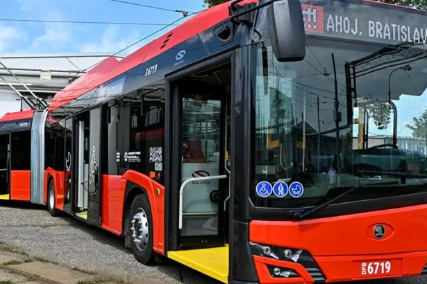 Nové trolejbusy na linke 32 už premávajú v Bratislave