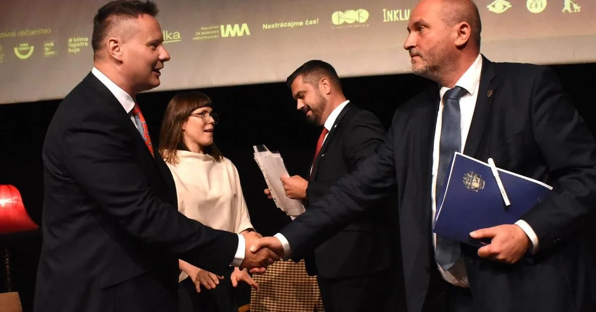 Od starostu k premiérovi, Trnkova DNA a kšeft storočia. Debata bez servítky