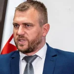 Opozičná SaS vyzýva SNS na okamžité rokovanie o bezpečnostnej situácii.