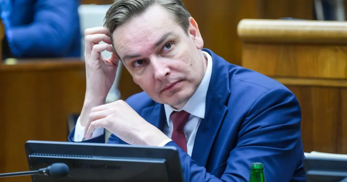 Opoziční poslanci vyčítajú koaličným poslancom ich postup