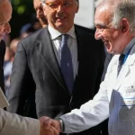 Pápež Lev XIV. strávil po operácii pľúc pokojnú noc