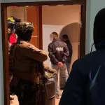 Polícia zakročila proti podozrivému páru