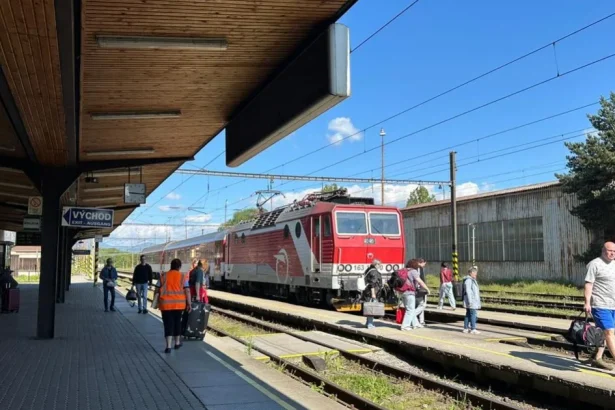 Prekládka železnice pri Liptovskom Mikuláši môže zobrať peniaze dôležitejším tratiam