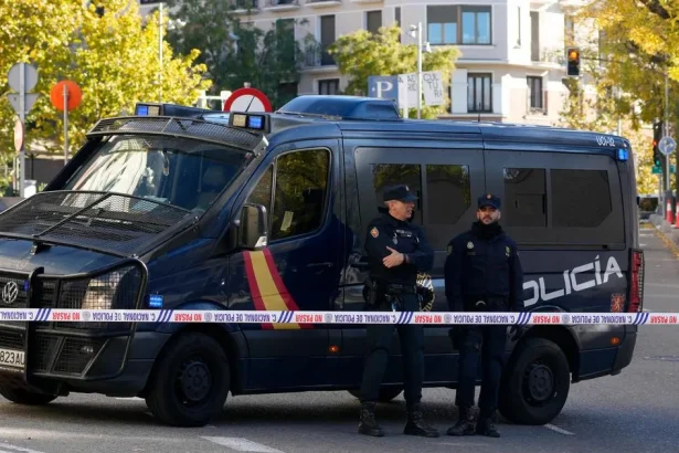 Pri incidente v Španielsku sa zranilo 12 ľudí