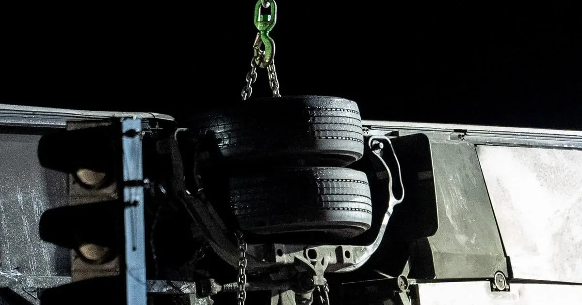 Pri zrážke autobusu s nákladným autom v Turecku zahynulo 11 ľudí