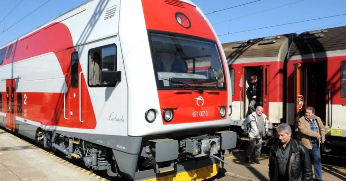 Prísnejšie tresty za útoky na vlakvedúcich a rušňovodičov