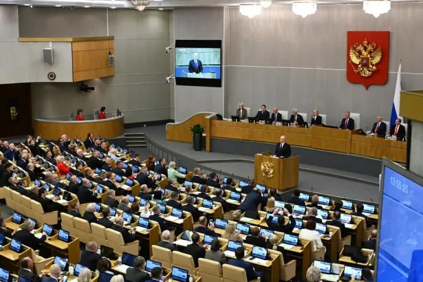 Putin dosadí veteránov z Ukrajiny, aby predišiel vzbure