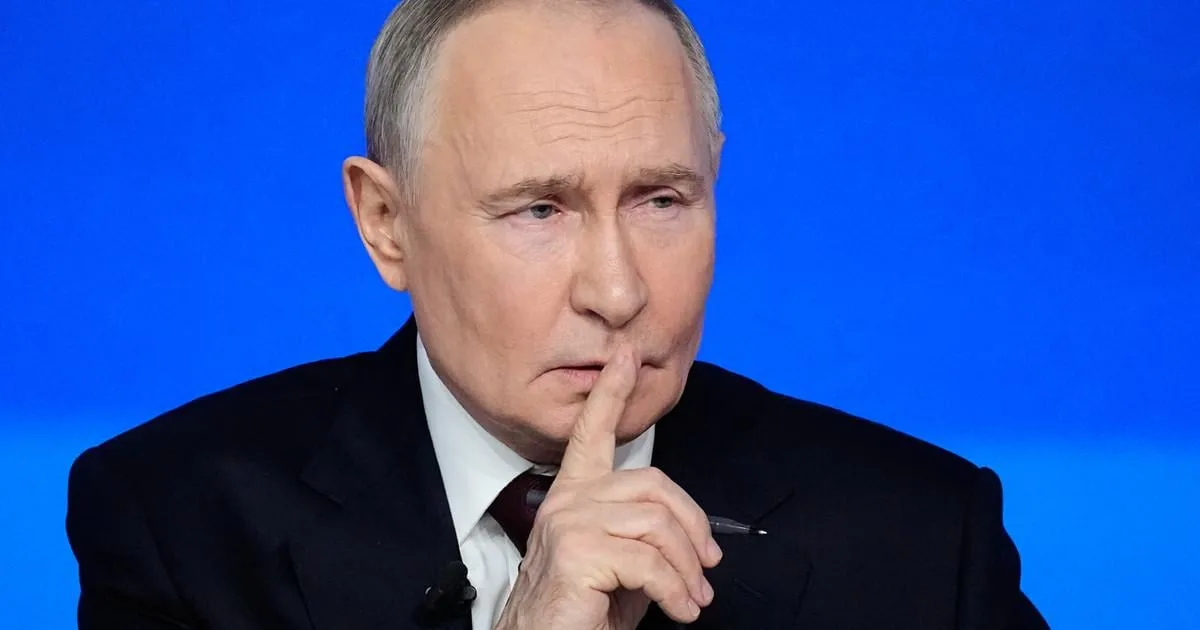 Putinove paranoje: vlastný toaletný papier aj dvojníci. Nemení sa, len je to viditeľnejšie