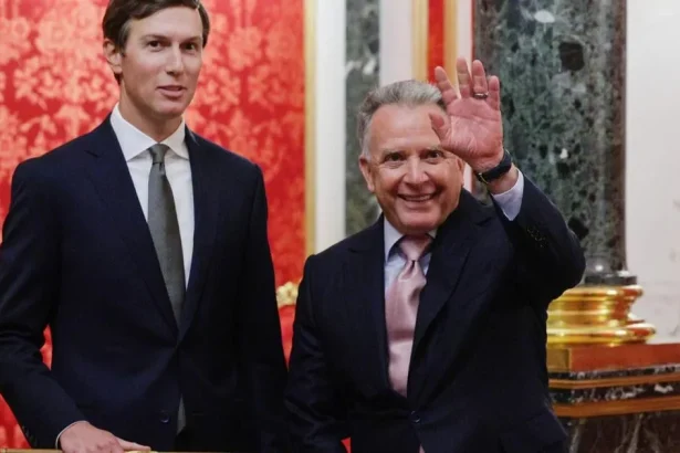 Ruský špión, účet v Dubaji. Telefón Trumpovho zaťa prezradil zvláštne tajomstvá
