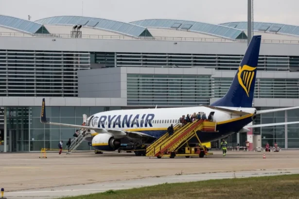 Ryanair ruší z Viedne desať liniek, pre Bratislavu má iný plán