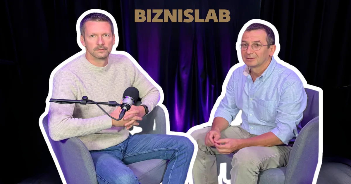 S AI sme trikrát rýchlejší, no nikdy sme nepracovali viac. Majú agentúry ešte zmysel?