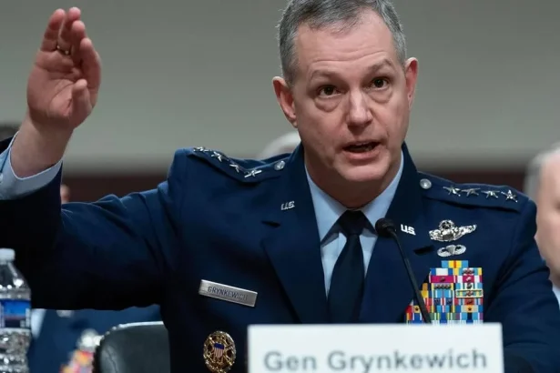 Šéf NATO predstaví teóriu víťazstva proti Rusku, USA sledujú