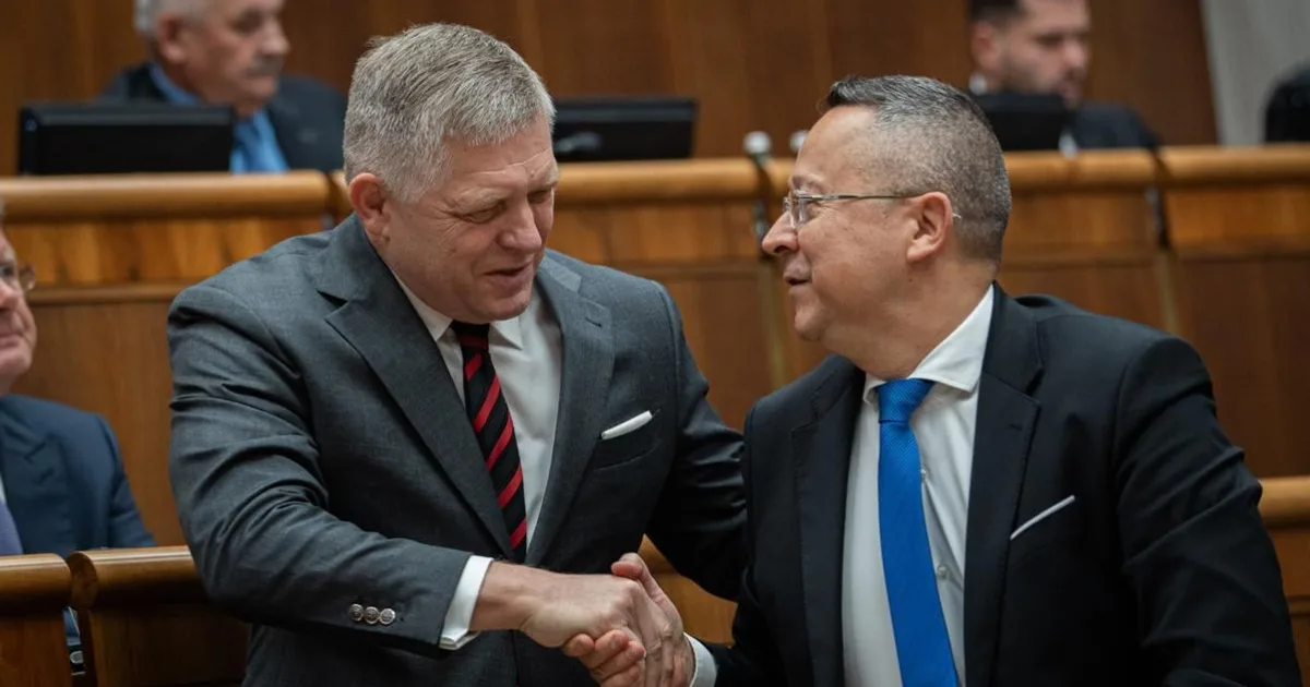 Smer si zmenil pravidlá, aby mohol dočasne vládnuť bez limitov