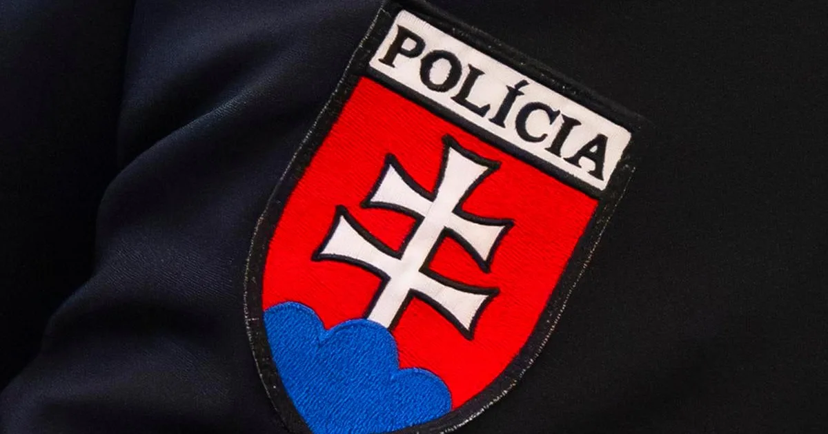 Študent v Komárne vyhrážal sa zabitím spolužiakovi, prokurátor navrhuje väzbu