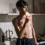 Takmer každý druhý mladý Slovák podľa prieskumu