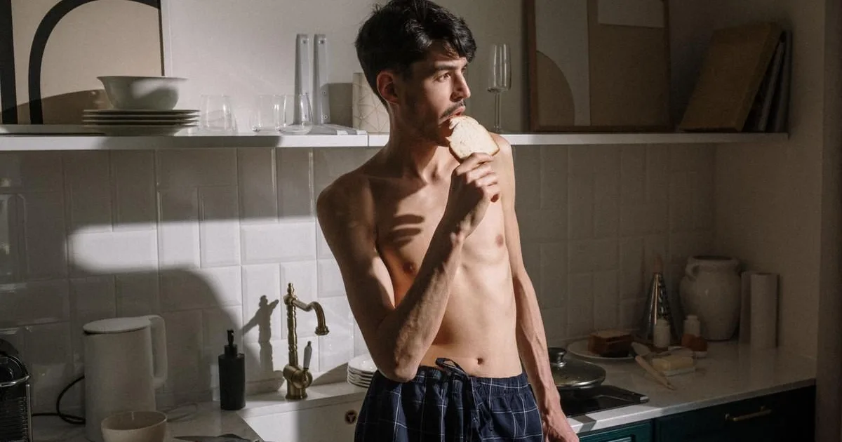 Takmer každý druhý mladý Slovák podľa prieskumu