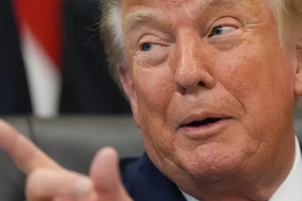 Trump chce ochromiť haagsky tribunál, EÚ hrozí odvetou