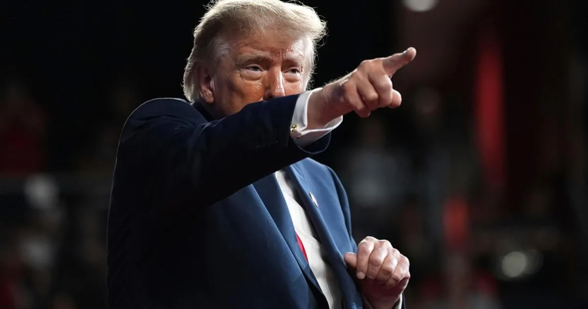 Trump opäť zaútočil slovne a ostro kritizoval svojich politických oponentov