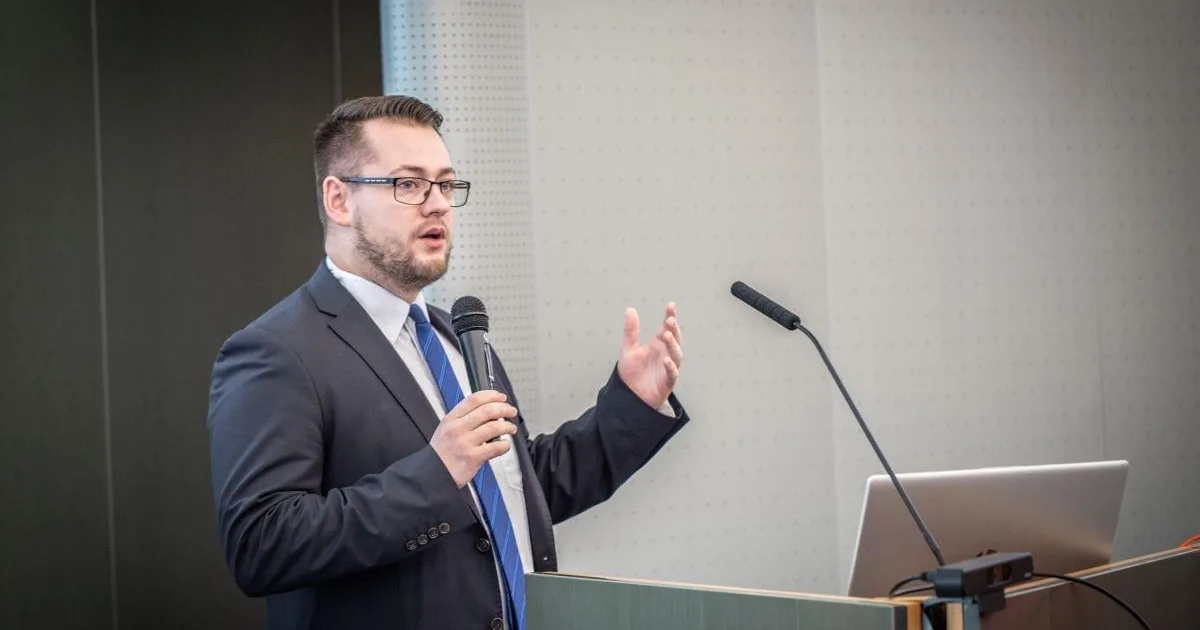 Ústavný právnik: Vláda sa pri rozpočte chytá horúcej pece a dúfa, že to nebude páliť